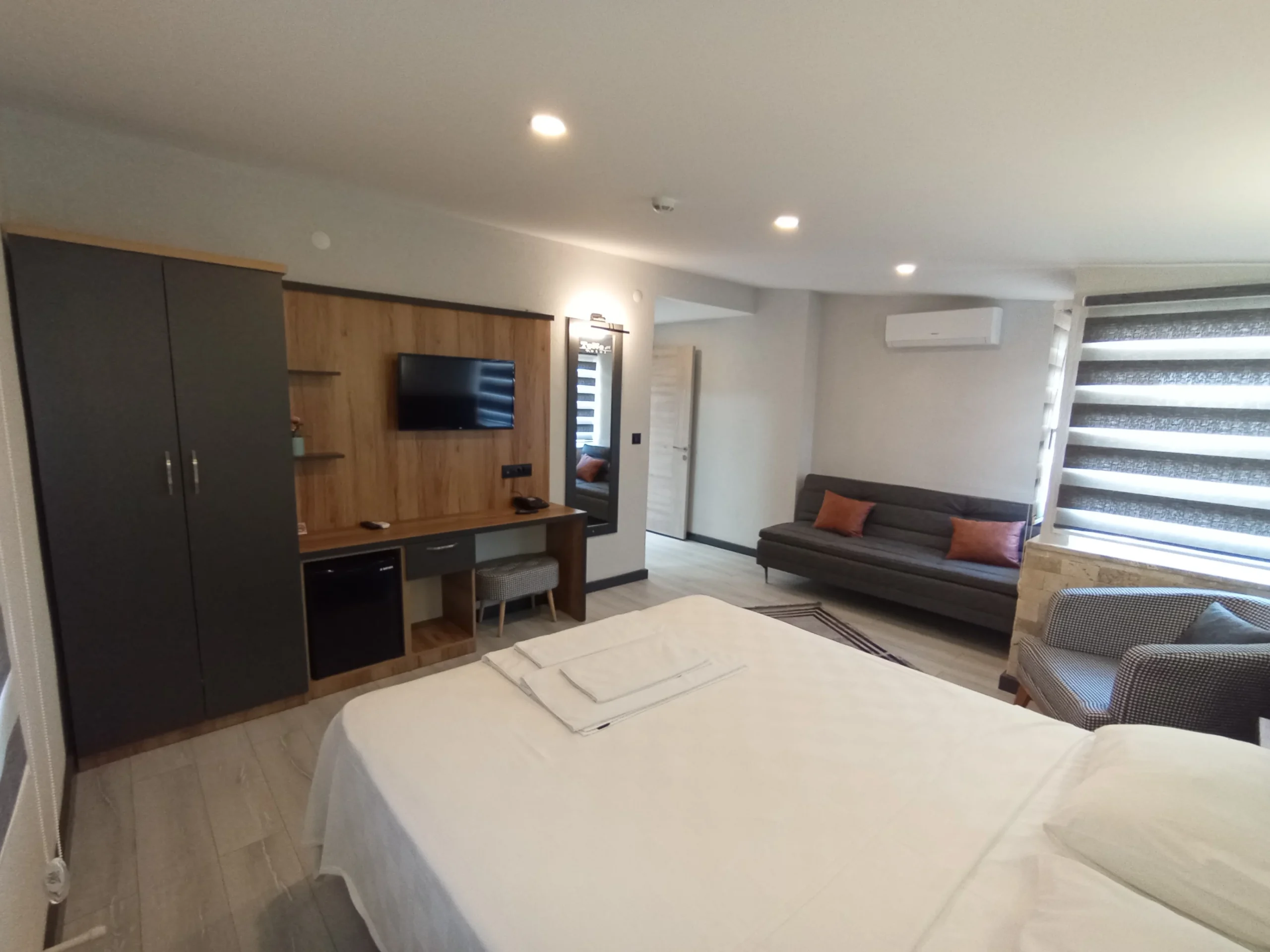 ToNe Otel suit oda